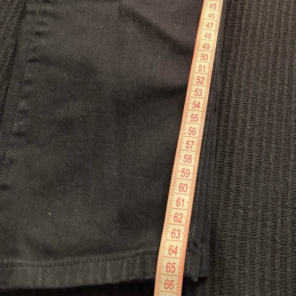 Black diesel jeans. Waist size 32. Worn once. - Picture 4 of 4